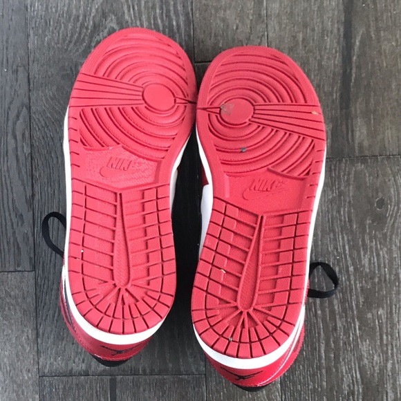 Air Jordan Retro 1 Chicago (2013) Size 14 - Picture 10 of 13